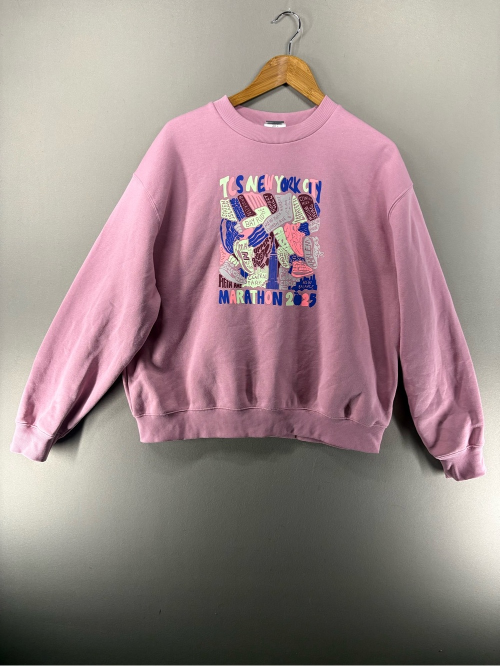 New Balance Official Womens NYC Marathon 2025 Sweatshirt M Pullover Running